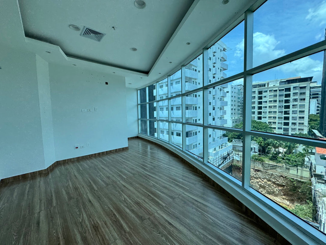 Oficinas alquiler Piantini MIII 501 301 Santo Domingo