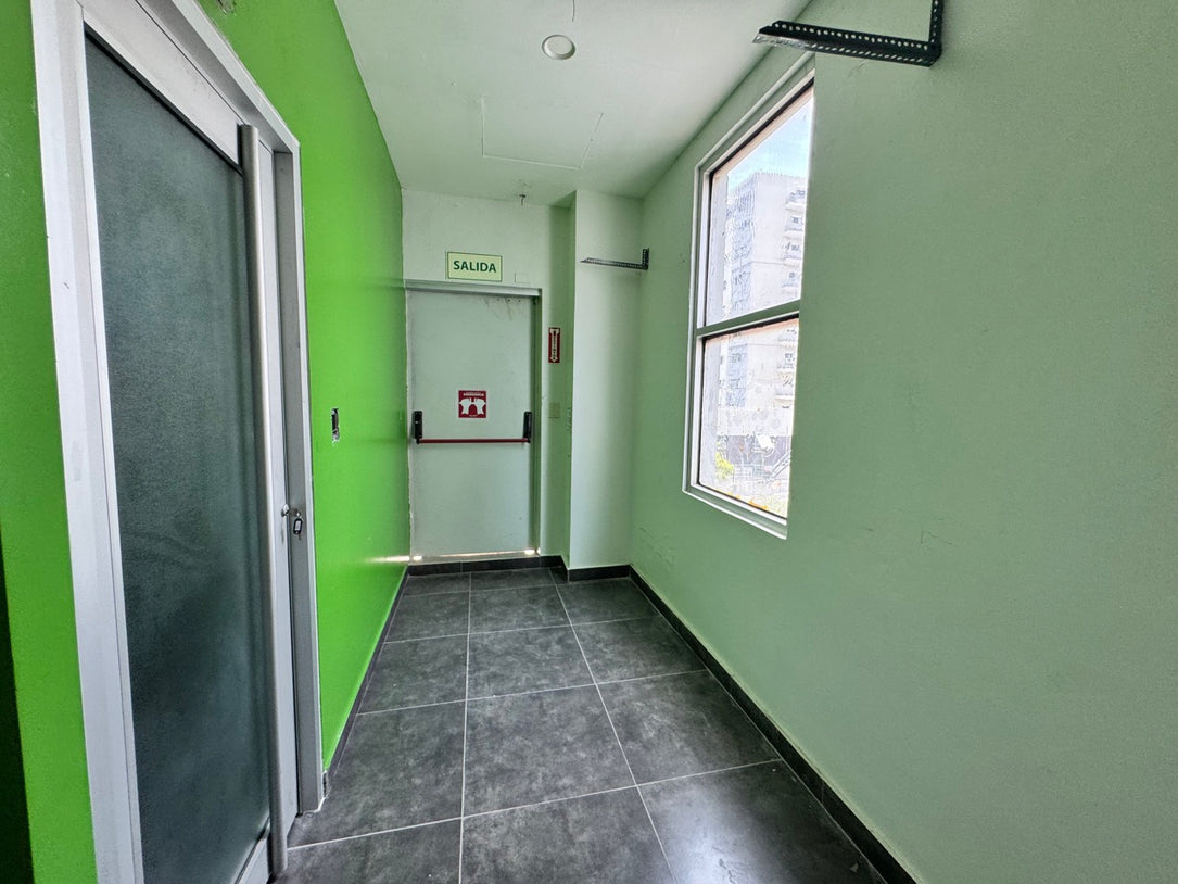 Oficinas alquiler Piantini MIII 501 301 Santo Domingo