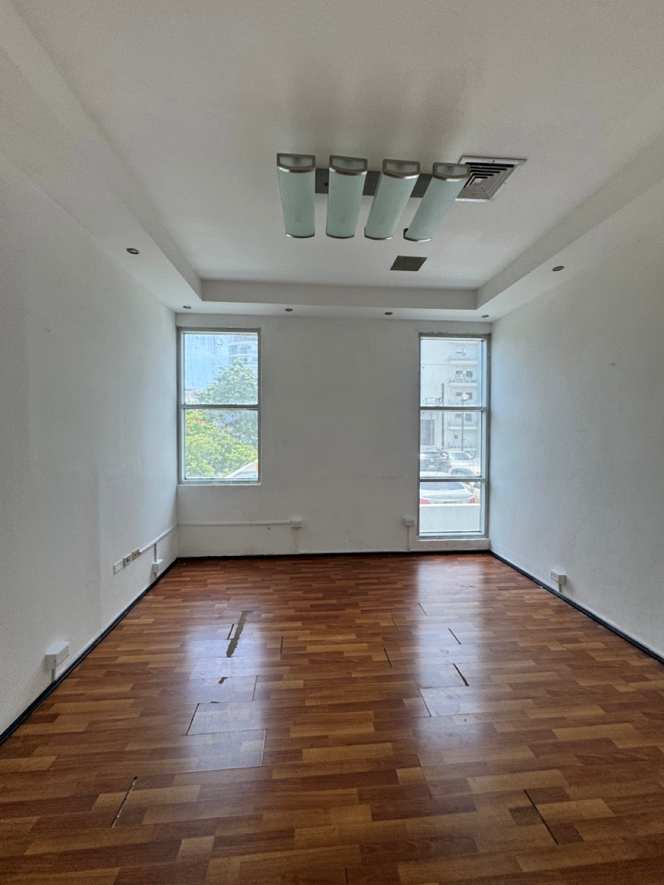 Oficinas alquiler Piantini MIII 401 Santo Domingo