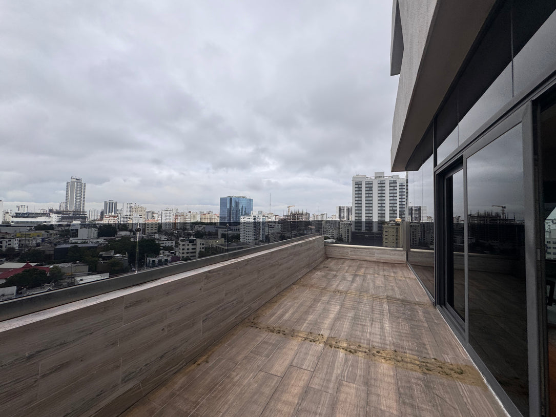 Oficina alquiler Corporativo 2010 Piantini Santo Domingo