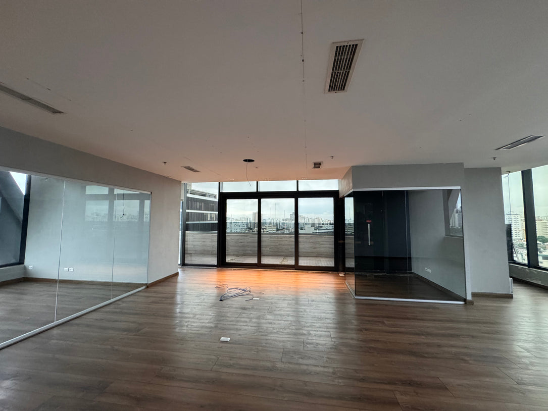 Oficina alquiler Corporativo 2010 Piantini Santo Domingo