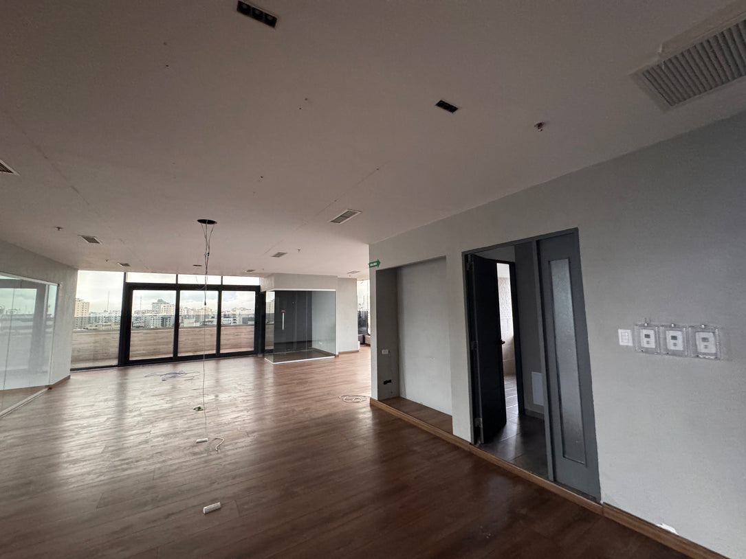 Oficina alquiler Corporativo 2010 Piantini Santo Domingo