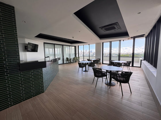 Locales para Oficinas en Venta y Alquiler – 79 m² | Edificio Corporativo 20/20, Av. Los Próceres, Arroyo Hondo, Santo Domingo305 306