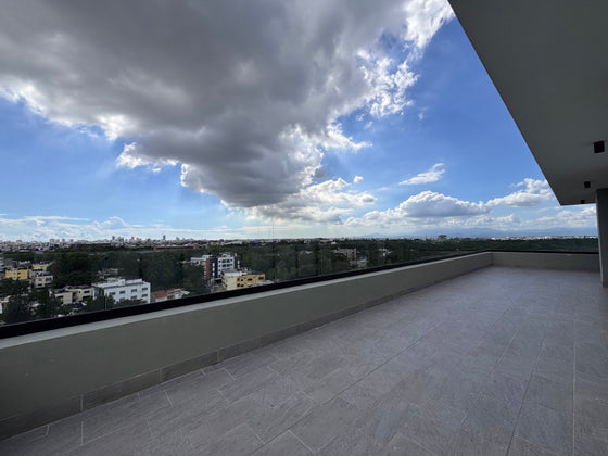 Locales para Oficinas en Venta y Alquiler – 79 m² | Edificio Corporativo 20/20, Av. Los Próceres, Arroyo Hondo, Santo Domingo305 306