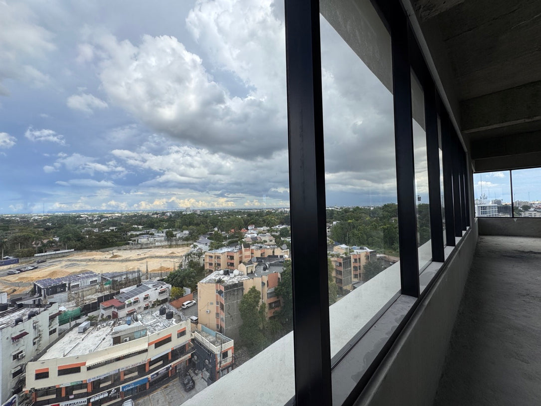 Locales para Oficinas en Venta y Alquiler – 471 m² por Nivel | Edificio Corporativo 2020, Ave. Los Proceres 9
