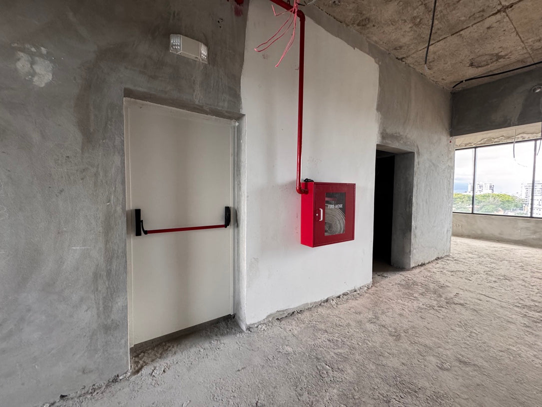 Locales para Oficinas en Venta y Alquiler – 471 m² por Nivel | Edificio Corporativo 2020, Ave. Los Proceres 9