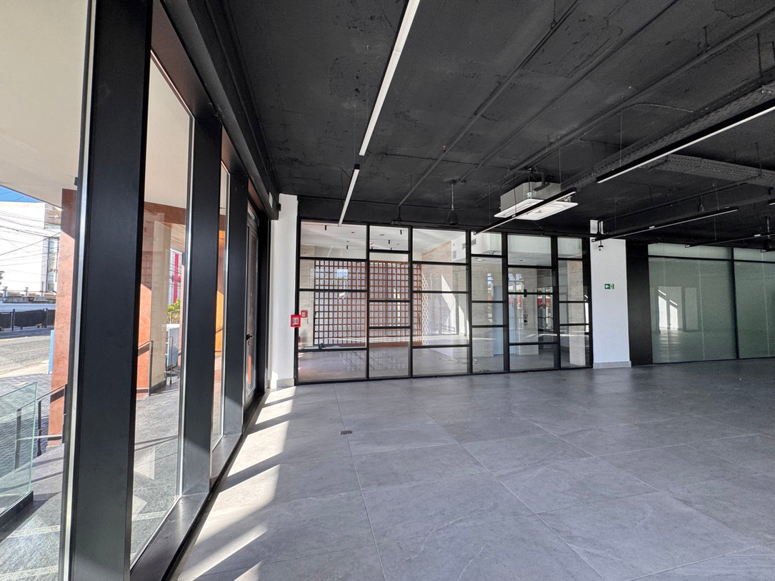 Oficinas alquiler adecuadas Naco Santo Domingo