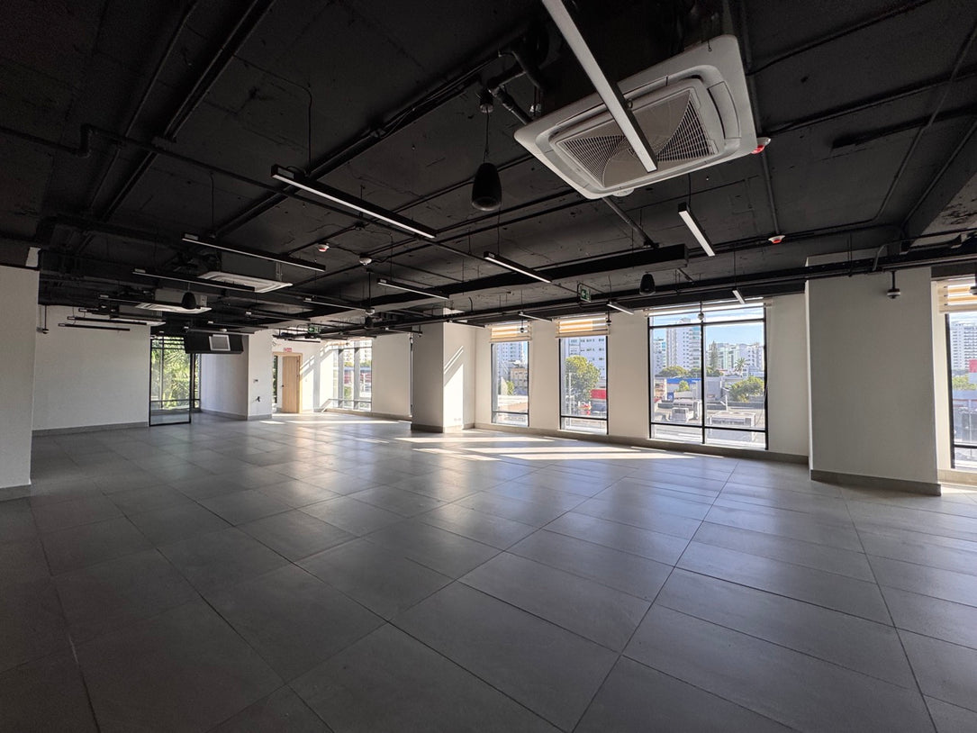 Oficinas alquiler adecuadas Naco Santo Domingo