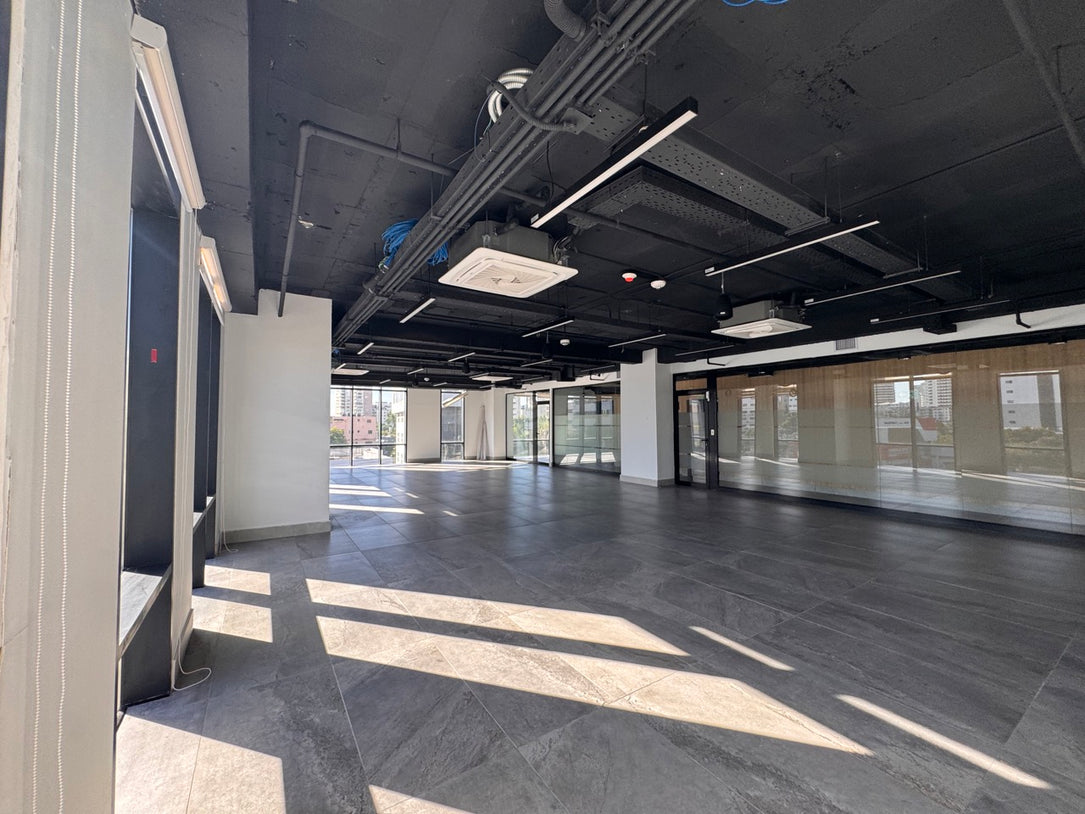 Oficinas alquiler adecuadas Naco Santo Domingo