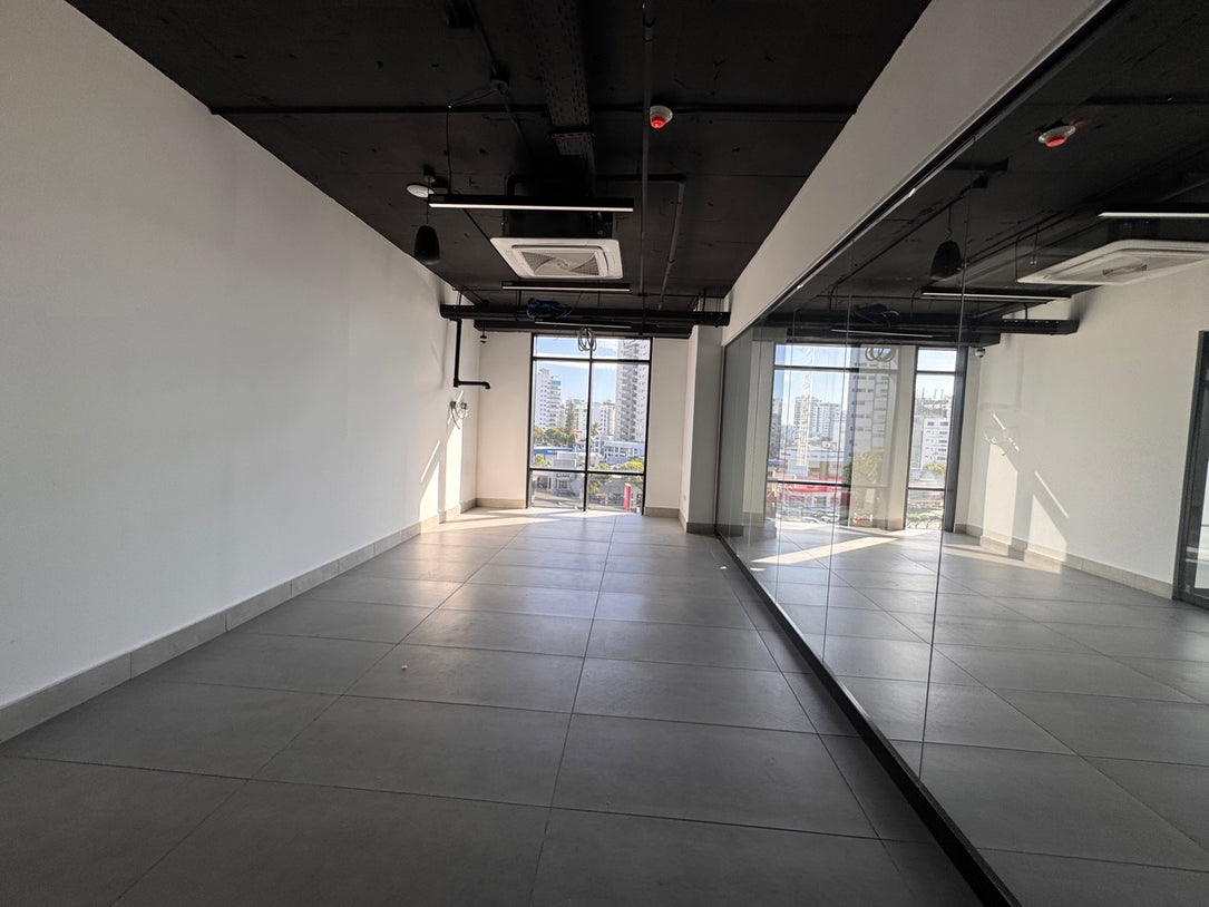 Oficinas alquiler adecuadas Naco Santo Domingo