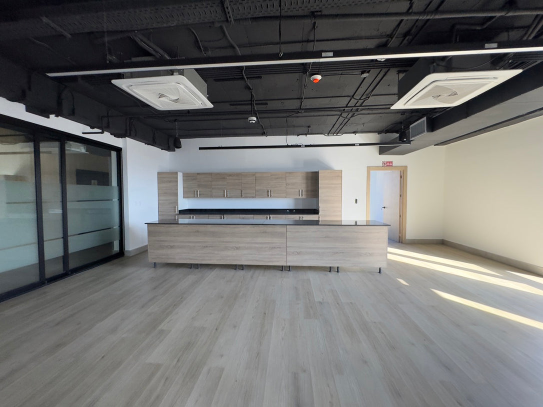 Oficinas alquiler adecuadas Naco Santo Domingo