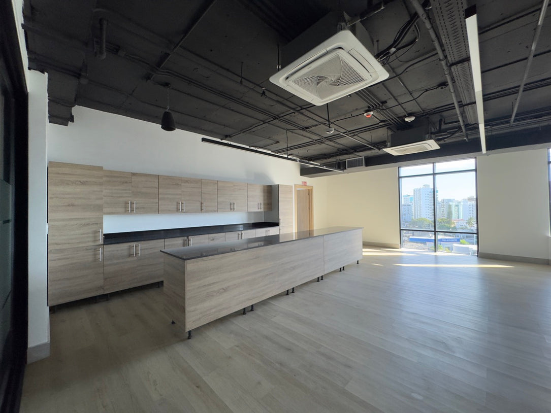 Oficinas alquiler adecuadas Naco Santo Domingo
