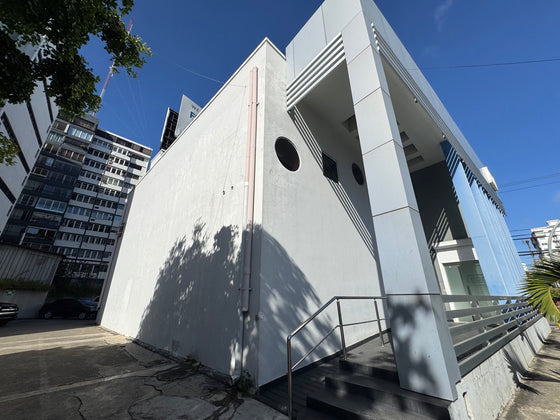 Local comercial edificio oficinas alquiler Tiradentes Naco Santo Domingo