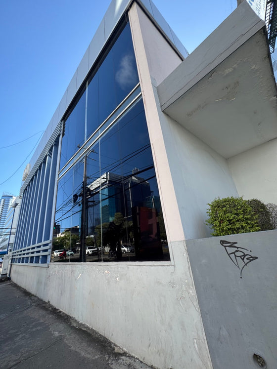 Local comercial edificio oficinas alquiler Tiradentes Naco Santo Domingo