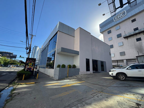 Local comercial edificio oficinas alquiler Tiradentes Naco Santo Domingo