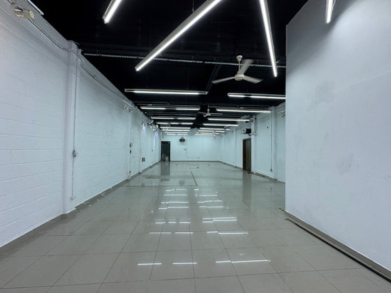 Nave comercial alquiler San Carlos Santo Domingo