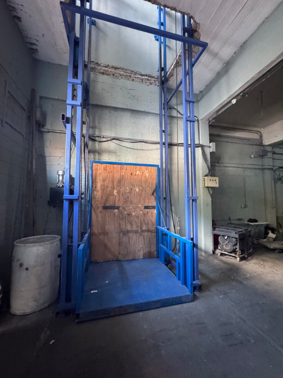 Nave comercial alquiler San Carlos Santo Domingo