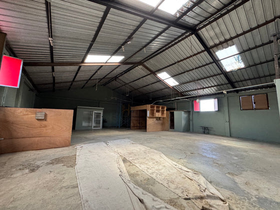 Nave comercial alquiler San Carlos Santo Domingo