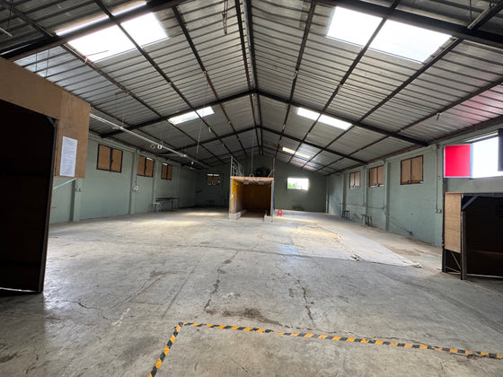 Nave comercial alquiler San Carlos Santo Domingo