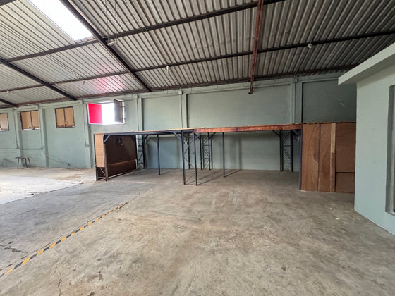 Nave comercial alquiler San Carlos Santo Domingo