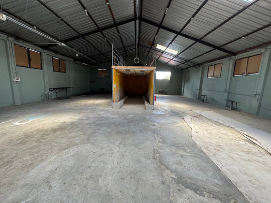 Nave comercial alquiler San Carlos Santo Domingo