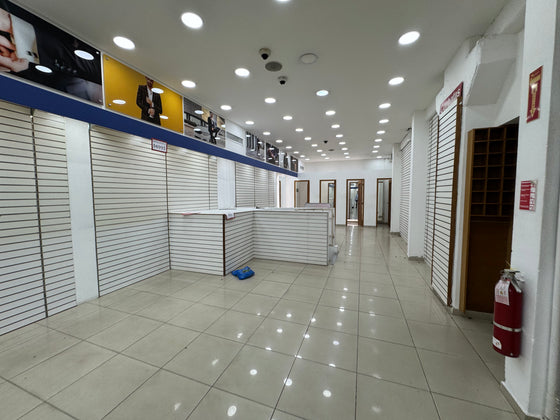 Locales comerciales alquiler Isabel Aguiar, Herrera, Santo Domingo