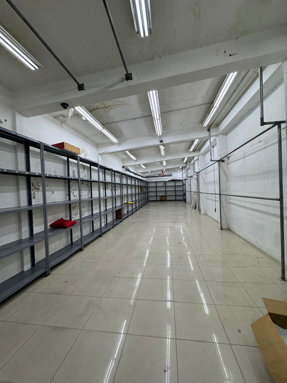 Locales comerciales alquiler Isabel Aguiar, Herrera, Santo Domingo