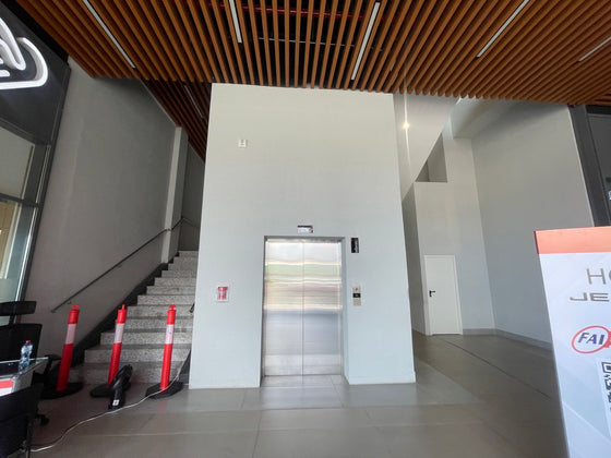 Locales comerciales alquiler Metro Plaza San Isidro SD Este