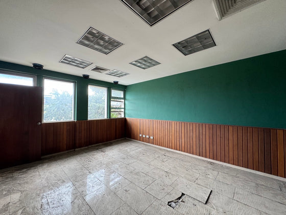 Nave terreno locales comerciales venta Ave. Luperon Herrera, Santo Domingo