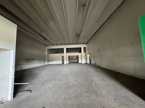 Nave terreno locales comerciales venta Ave. Luperon Herrera, Santo Domingo