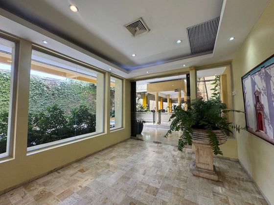 Oficinas desde 244 hasta 2,762 m² en Alquiler | Av. John F. Kennedy, Miraflores, Santo Domingo (A Remodelar)