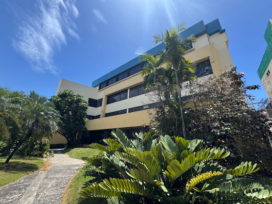 Oficinas desde 244 hasta 2,762 m² en Alquiler | Av. John F. Kennedy, Miraflores, Santo Domingo (A Remodelar)