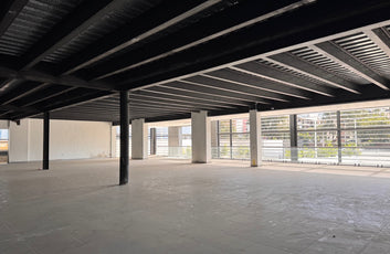 Edificio Comercial Independiente de 3,400 m² en Alquiler | Av. Luperón, Santo Do-10