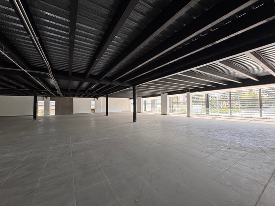 Edificio de Oficinas de 3,400 m² en Alquiler | Av. Luperón, Santo Domingo Oeste