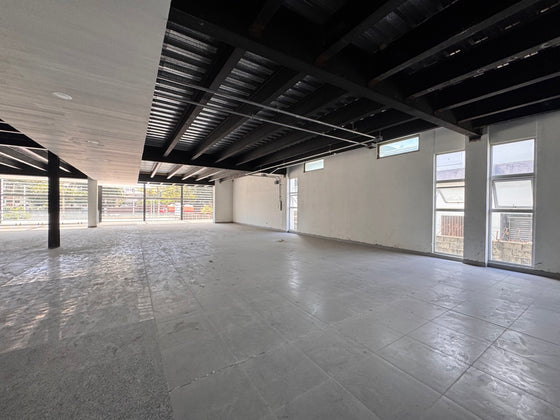 Edificio de Oficinas de 3,400 m² en Alquiler | Av. Luperón, Santo Domingo Oeste