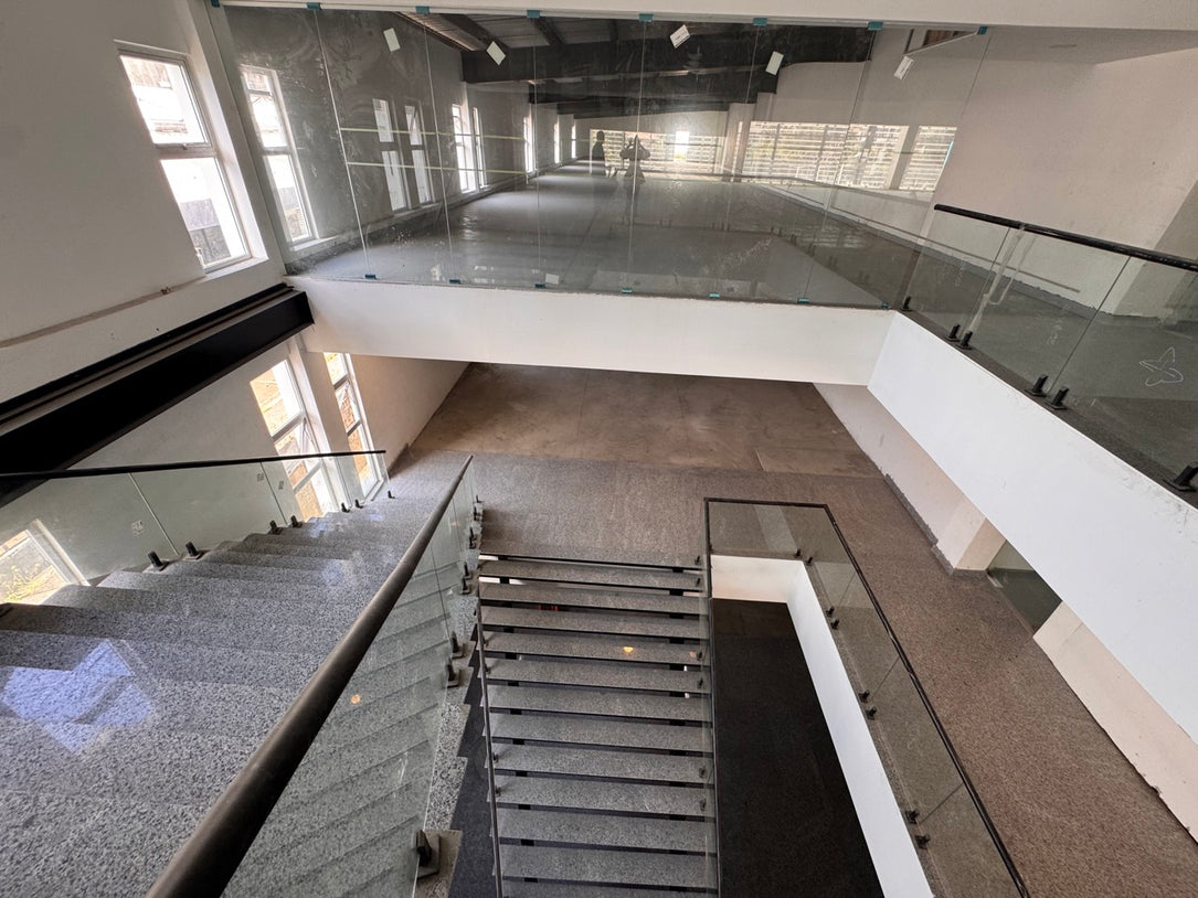 Edificio de Oficinas de 3,400 m² en Alquiler | Av. Luperón, Santo Domingo Oeste