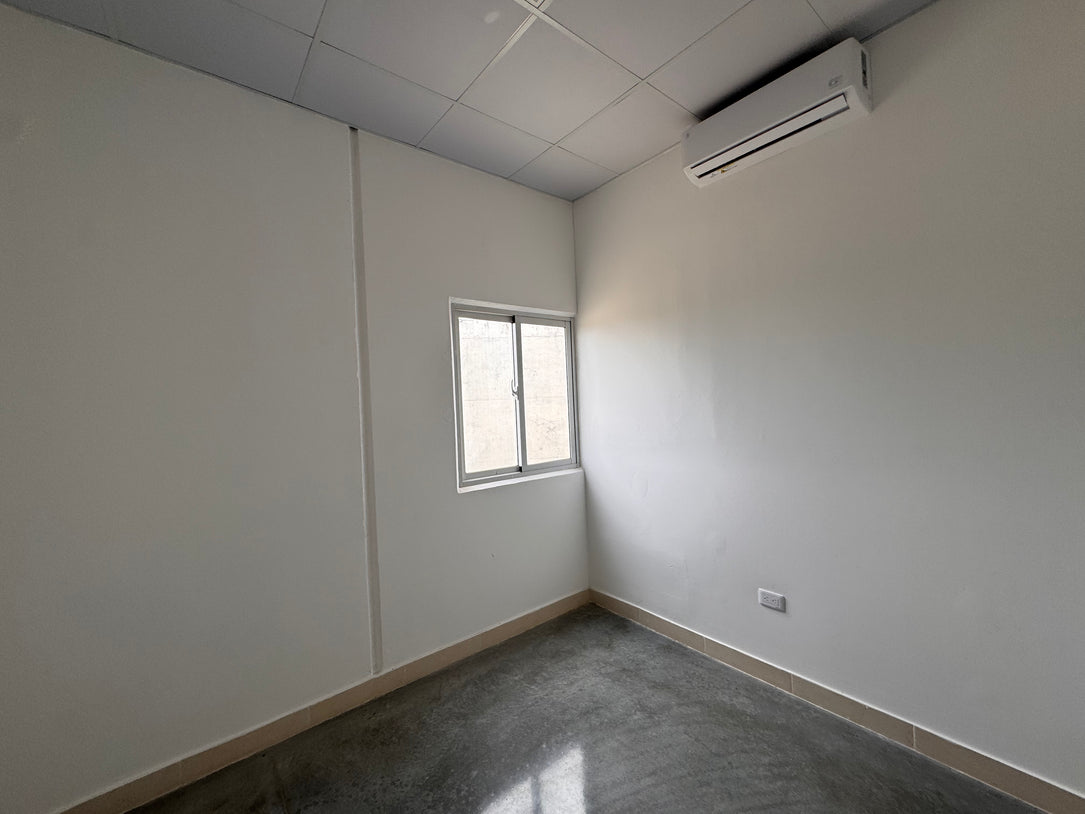 Nave Industrial en Alquiler – Parque Industrial Duarte – 2,650