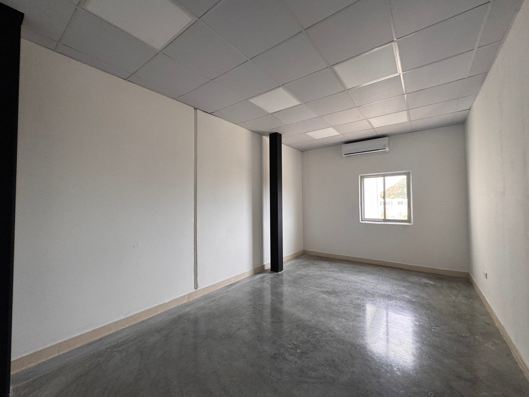 Nave Industrial en Alquiler – Parque Industrial Duarte – 2,650