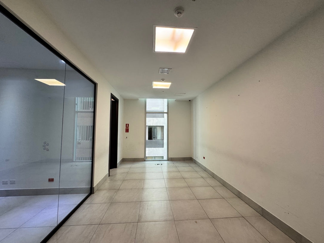 Oficina corporativa Clase A adecuada 803 m² en Alquiler Piantini, Santo Domingo