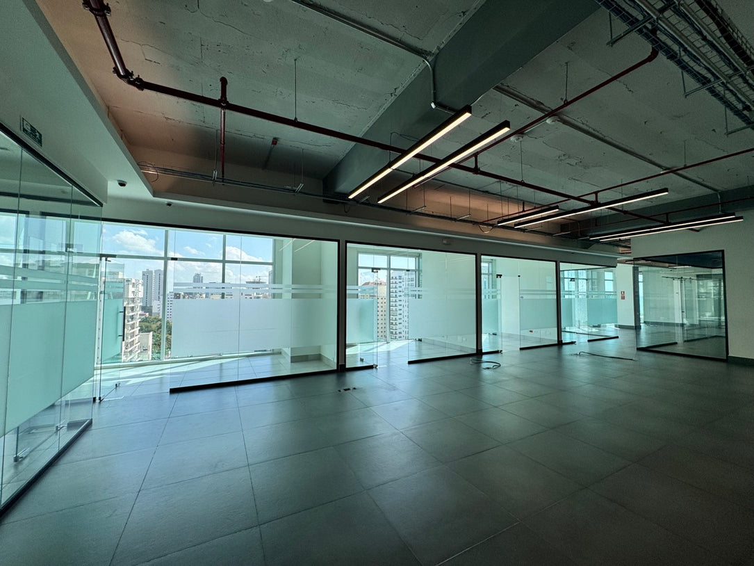 Oficina corporativa Clase A adecuada 803 m² en Alquiler Piantini, Santo Domingo