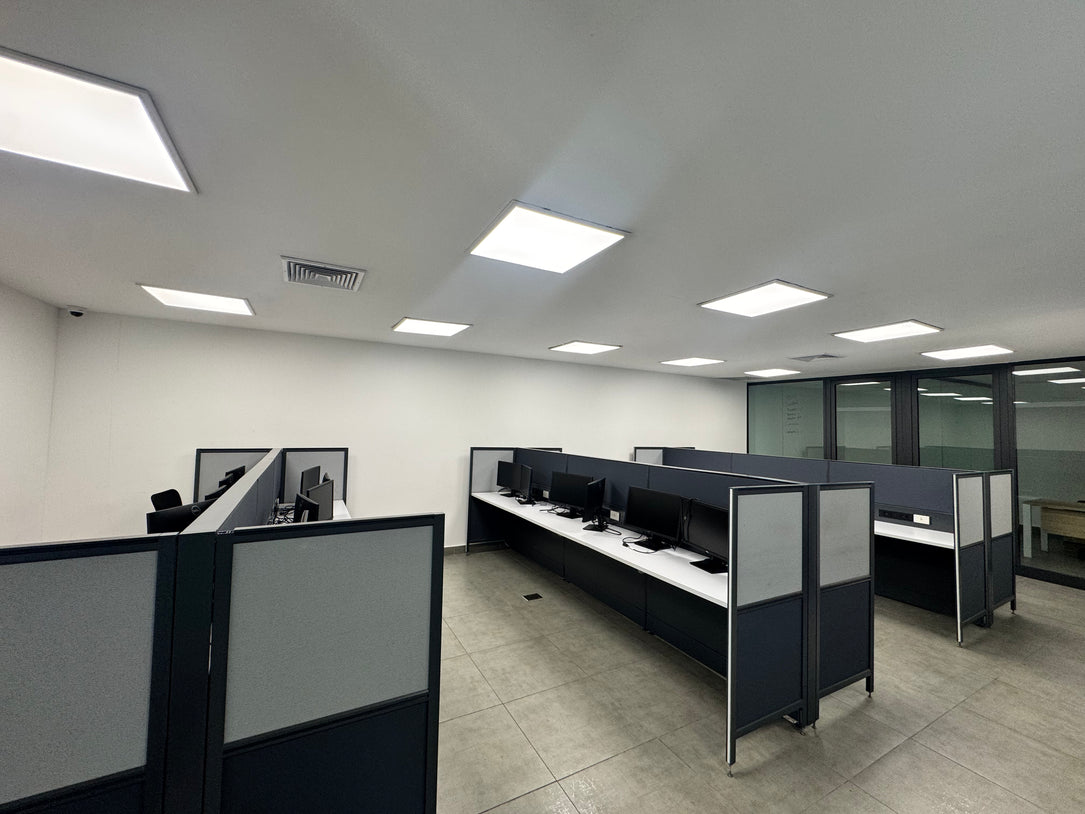Edificio Corporativo Adecuado en Alquiler – 2,123.45 m² | Santo Domingo