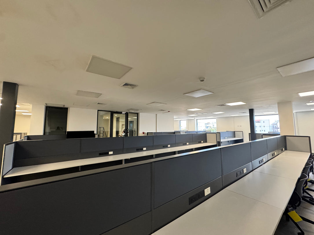 Edificio Corporativo Adecuado en Alquiler – 2,123.45 m² | Santo Domingo