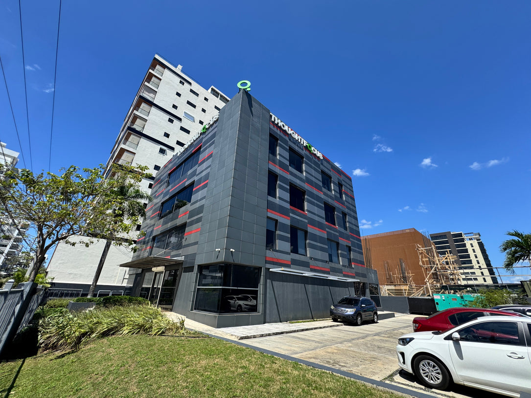 Edificio Corporativo Adecuado en Alquiler – 2,123.45 m² | Santo Domingo
