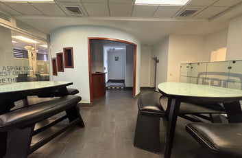 Local comercial independiente de 800 m² en alquiler en Naco | Av. Tiradentes-12