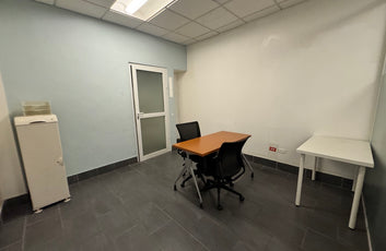 Local comercial independiente de 800 m² en alquiler en Naco | Av. Tiradentes-23