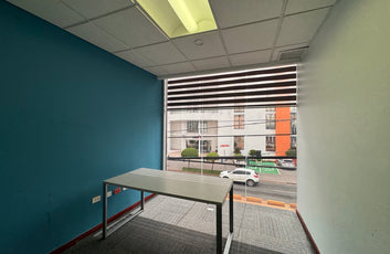 Local comercial independiente de 800 m² en alquiler en Naco | Av. Tiradentes-28