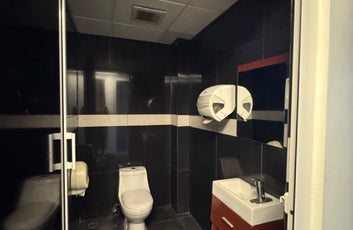 Local comercial independiente de 800 m² en alquiler en Naco | Av. Tiradentes-33
