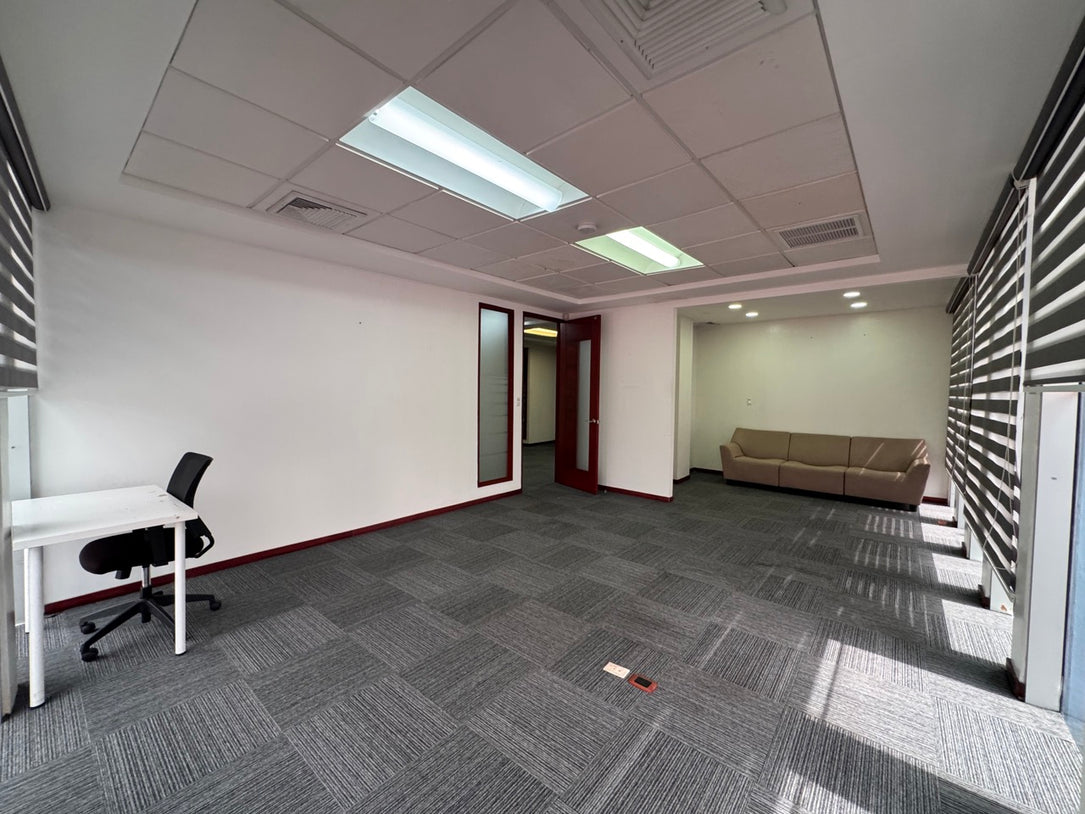 Edificio comercial alquiler Naco Santo Domingo