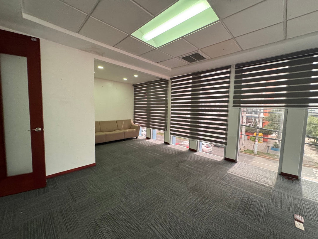 Edificio comercial alquiler Naco Santo Domingo