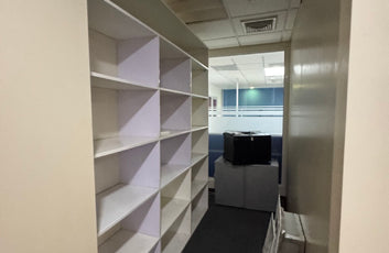Local comercial independiente de 800 m² en alquiler en Naco | Av. Tiradentes-45